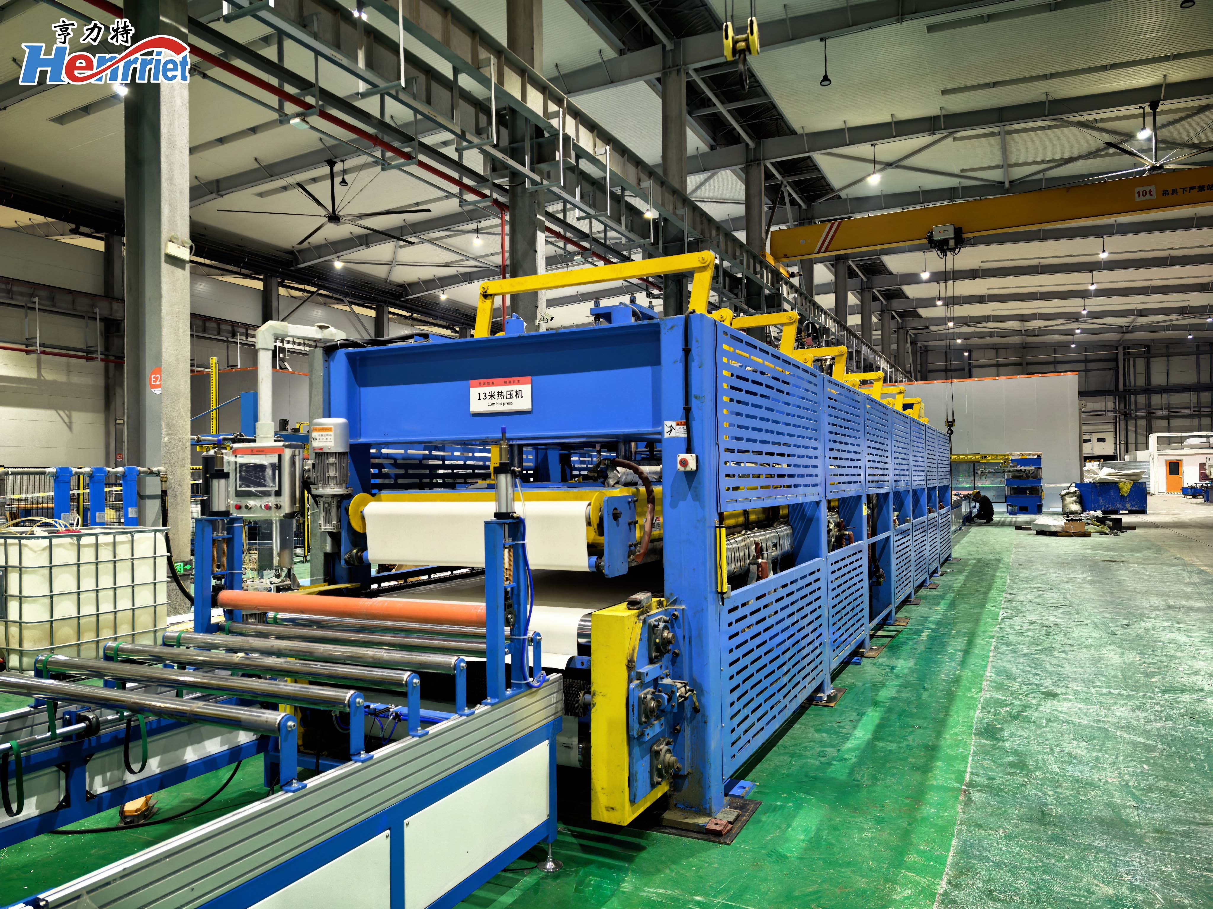 Latest company Cases about USA Case Study: 13-Meter Automatic Conveying Hot Press Line Supports Stable Sandwich Panel Manufacturing in San Diego