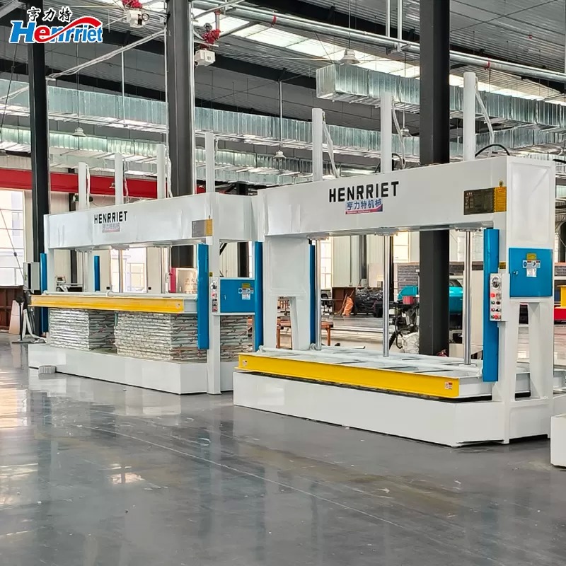 Neueste Unternehmensfälle über 60T Dreizylinder-Kaltpresse für die Herstellung von großen Türplatten in Indonesien
