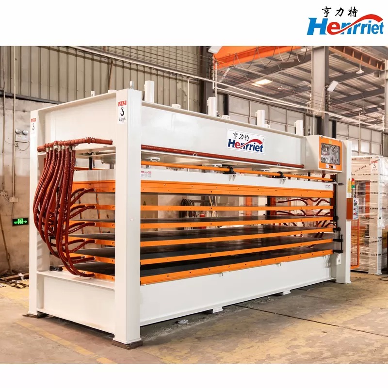 Các trường hợp mới nhất về công ty 160 tấn 5-Layer Hot Press với nhiệt dầu nóng đồng bộ cho Myanmar Door Panel Lamination