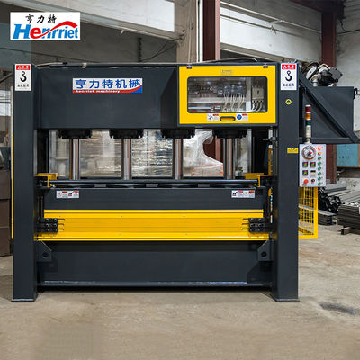 comprare Macchina per legno a pressa a caldo a doppio strato per porte in acciaio automatiche 300T fabbricazione online
