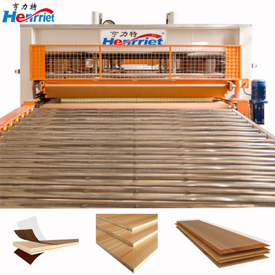 주문 최대 압력 80T, 작업 압반 크기 4600mm*2650mm, 시스템 압력 20MPa를 갖춘 단주기 핫 프레싱 자동화 라인 온라인 제조